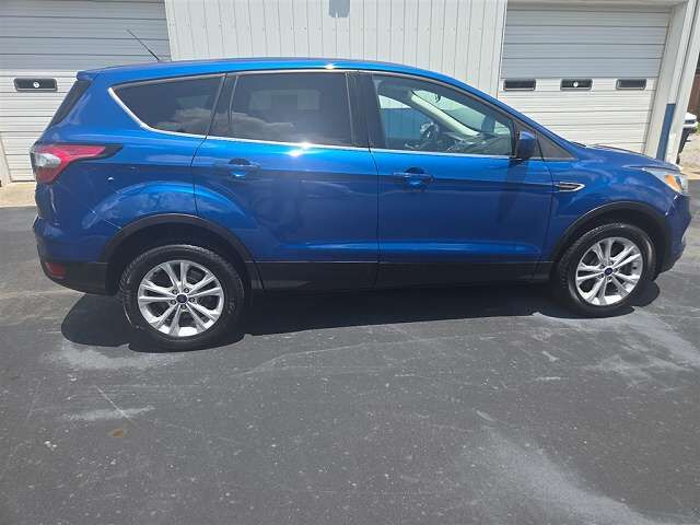 2017 FORD Escape