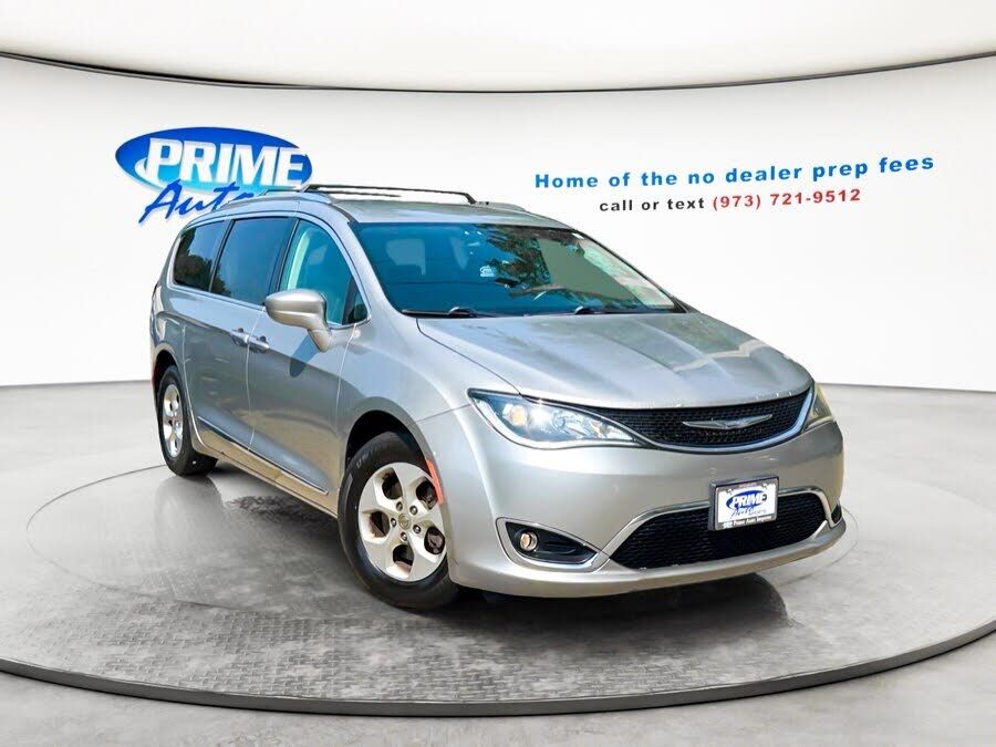 2017 CHRYSLER Pacifica