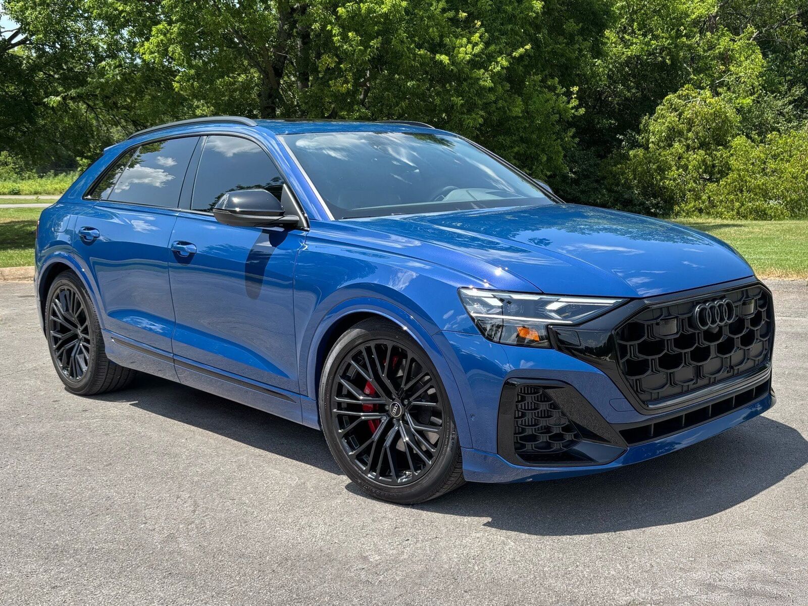 2024 AUDI SQ8