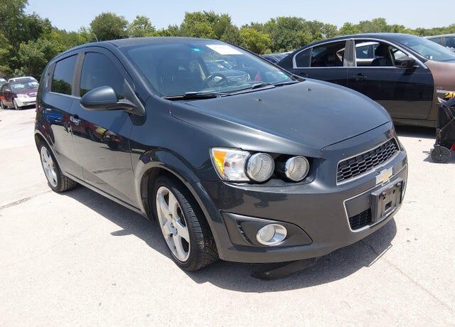 2015 CHEVROLET Sonic