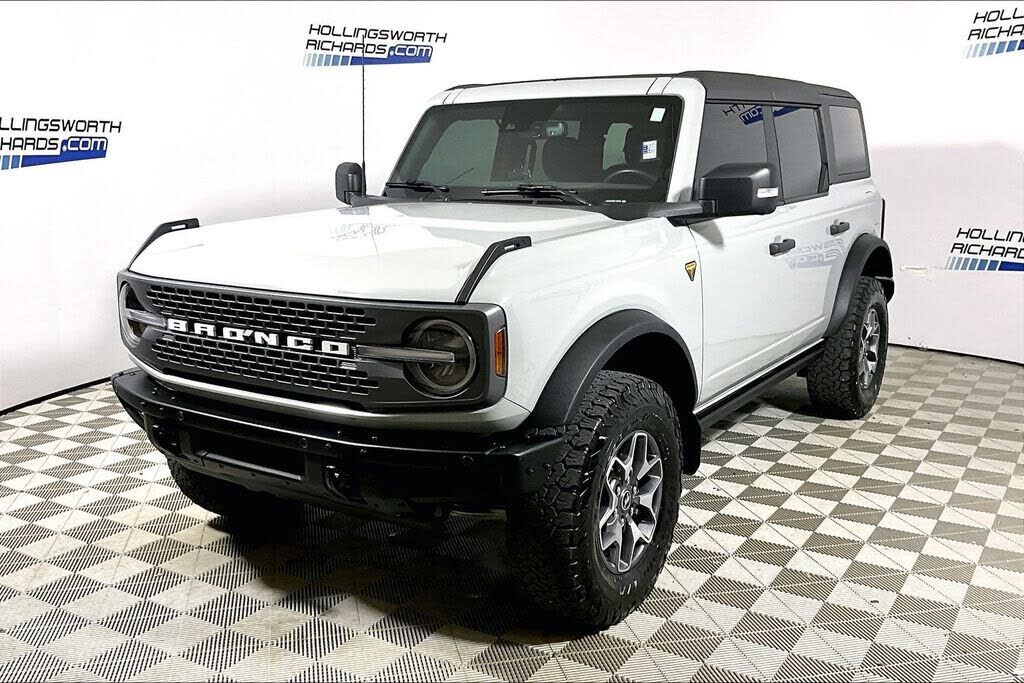 2024 FORD Bronco