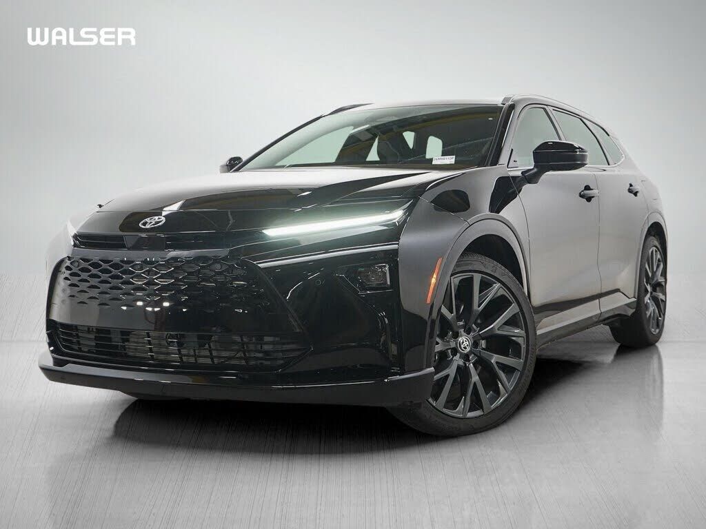 2025 TOYOTA Crown Signia
