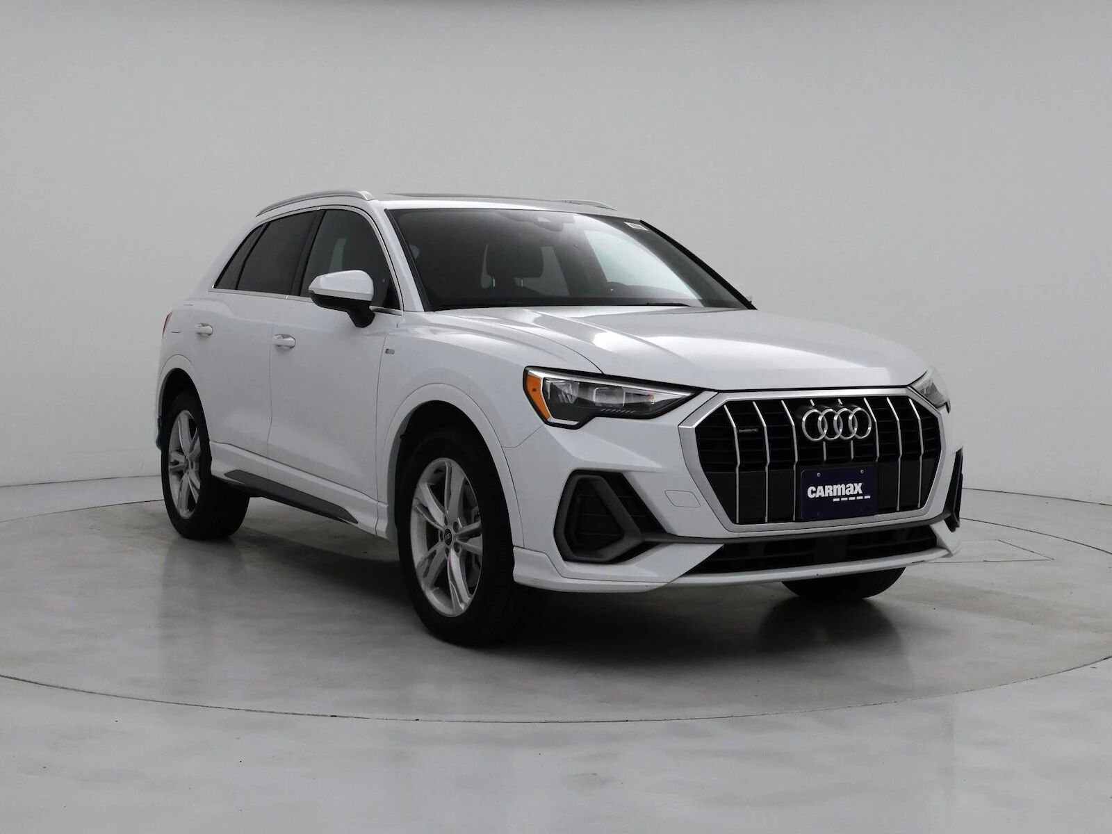 2022 Audi Q3