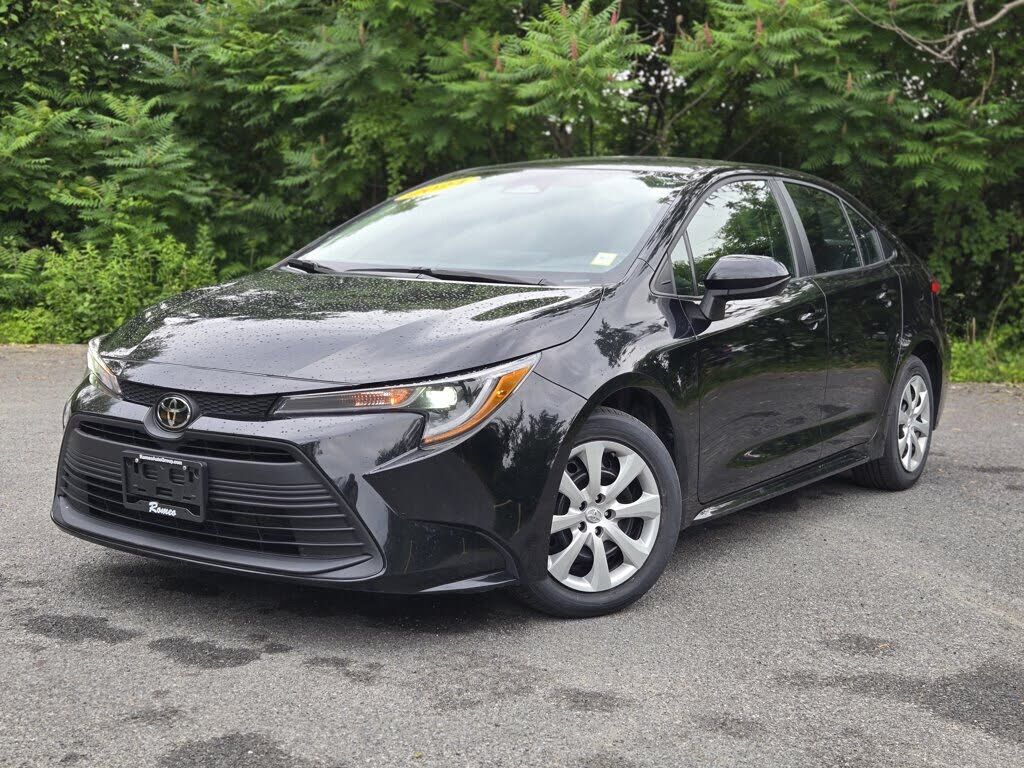 2024 TOYOTA Corolla