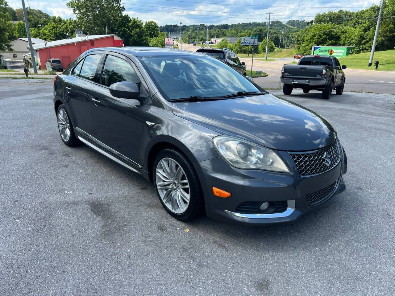 2012 SUZUKI Kizashi