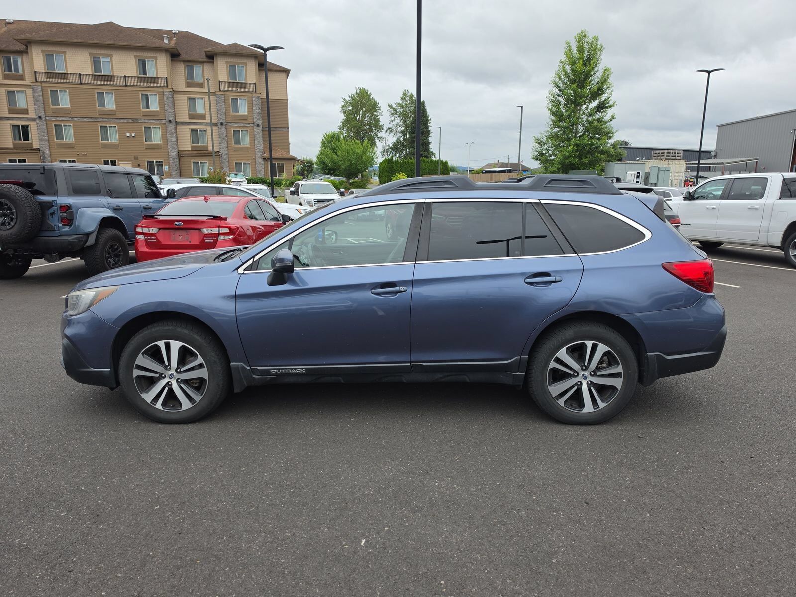 2018 SUBARU Outback