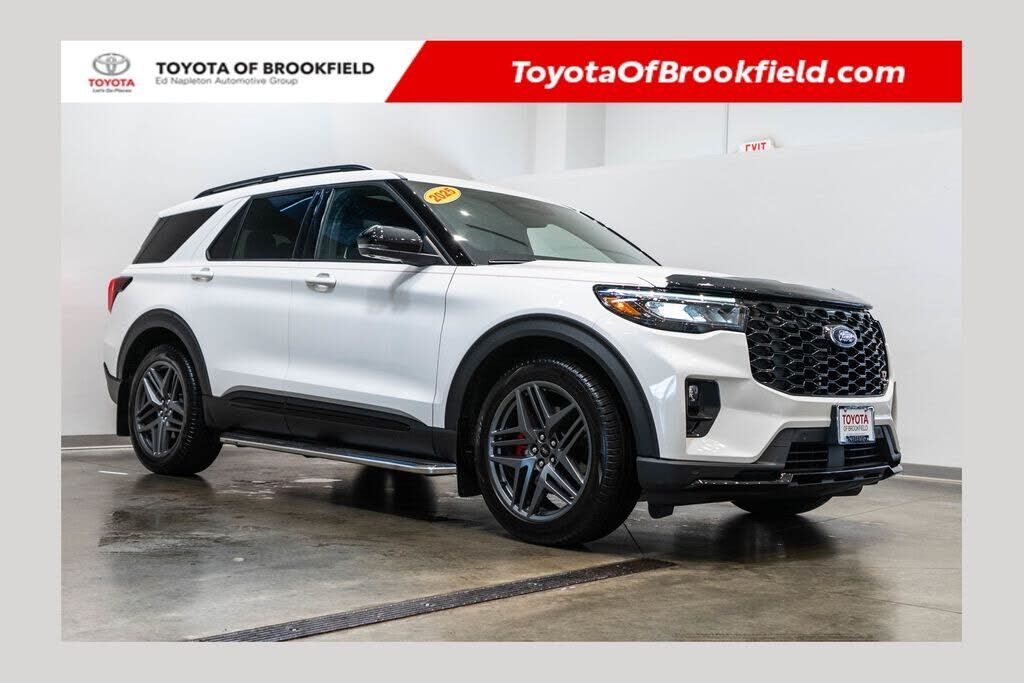 2025 FORD Explorer