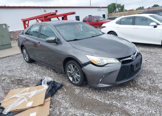 2017 TOYOTA Camry
