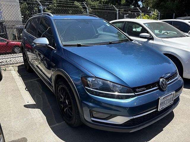 2018 VOLKSWAGEN Golf Alltrack