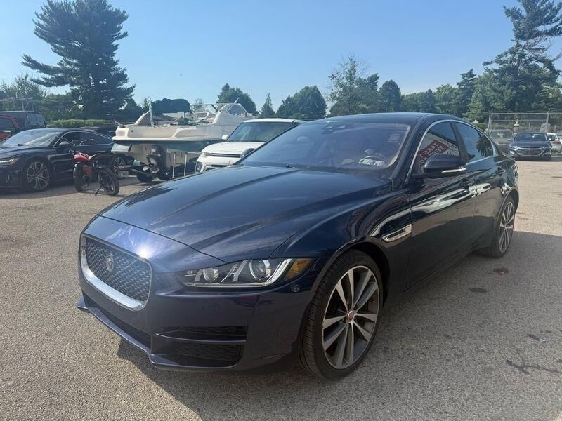 2019 JAGUAR XE