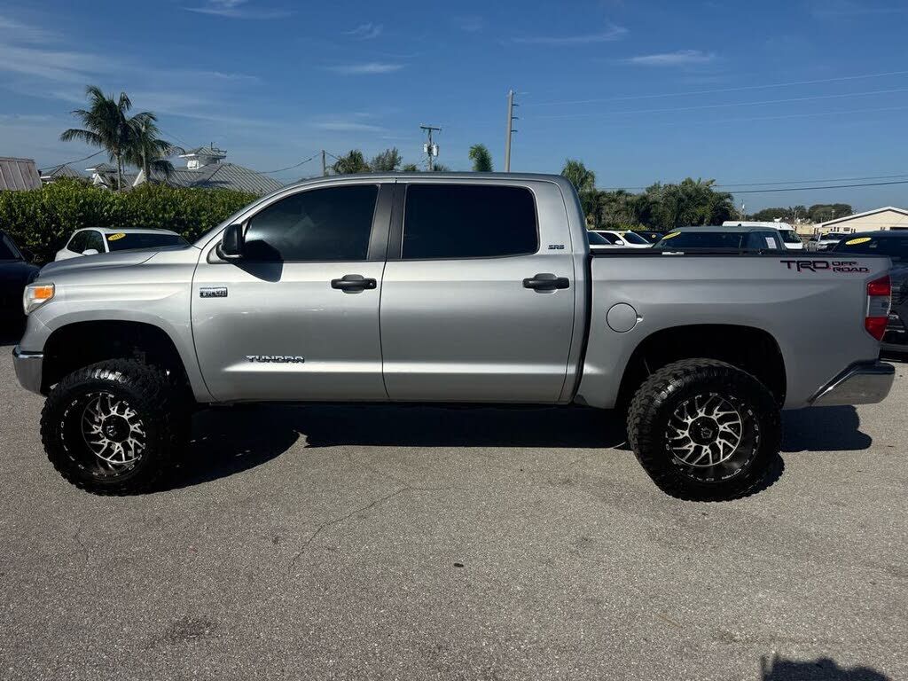 2014 TOYOTA Tundra