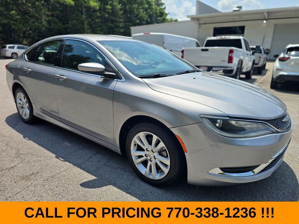 2017 CHRYSLER 200