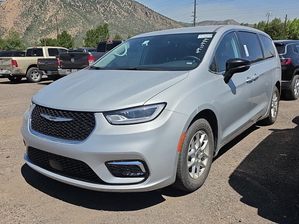 2024 CHRYSLER Pacifica