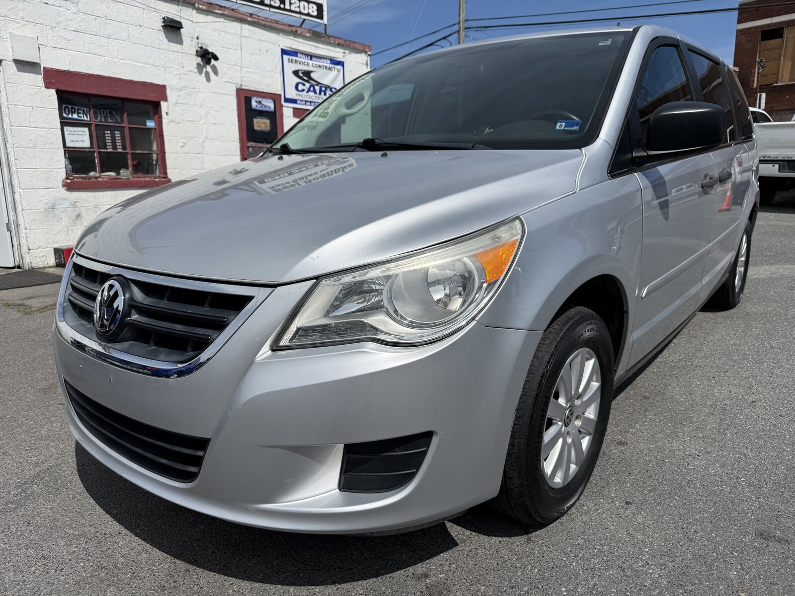 2009 VOLKSWAGEN Routan