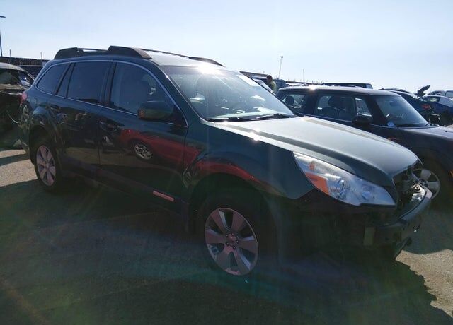 2010 SUBARU Outback