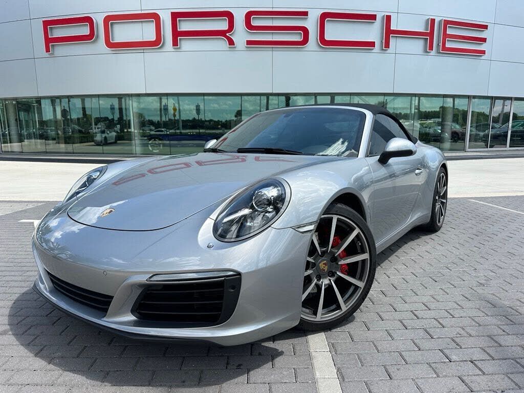 2017 PORSCHE 911