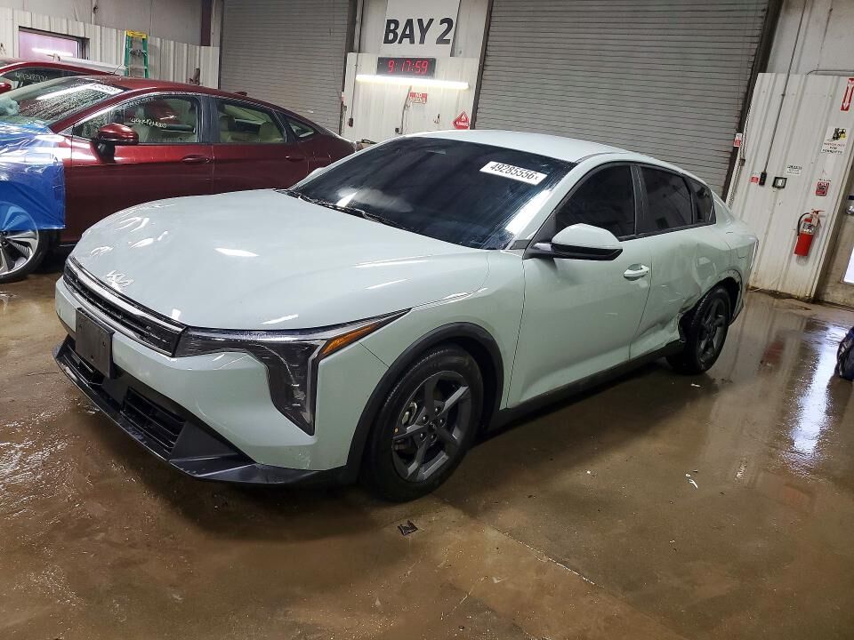 2025 KIA K4