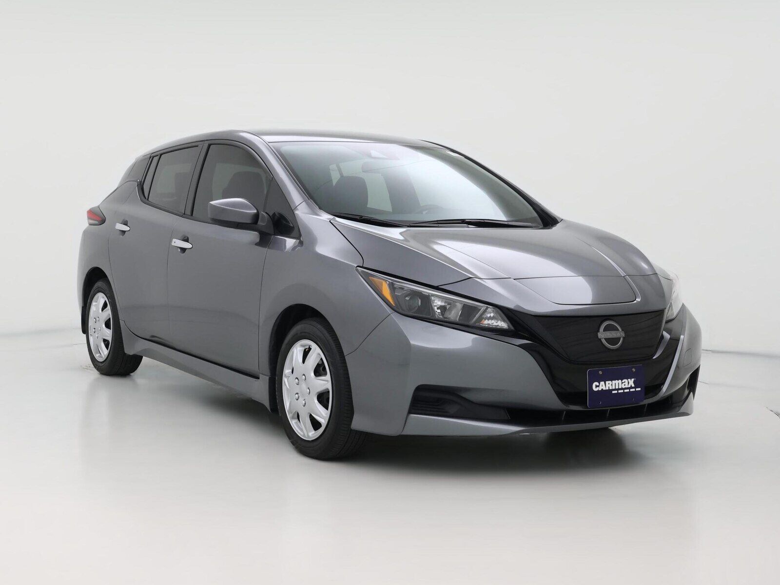 2024 NISSAN Leaf