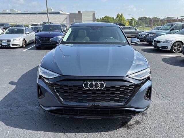 2024 Audi Q8