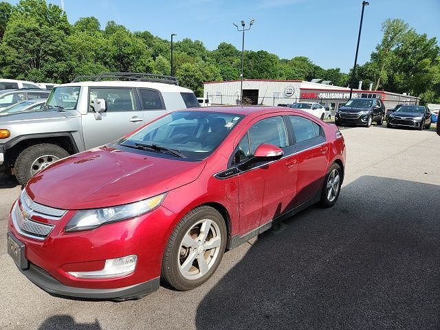 2013 CHEVROLET Volt