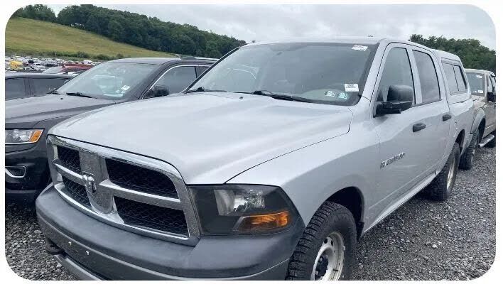 2011 DODGE Ram