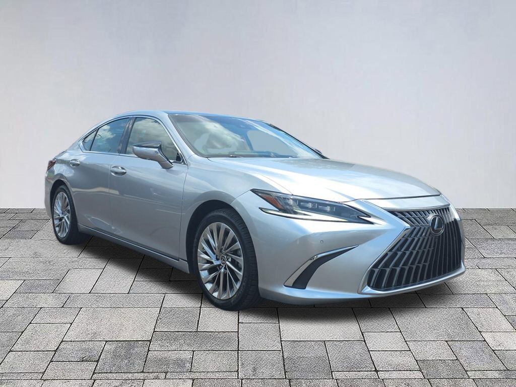 2022 LEXUS ES