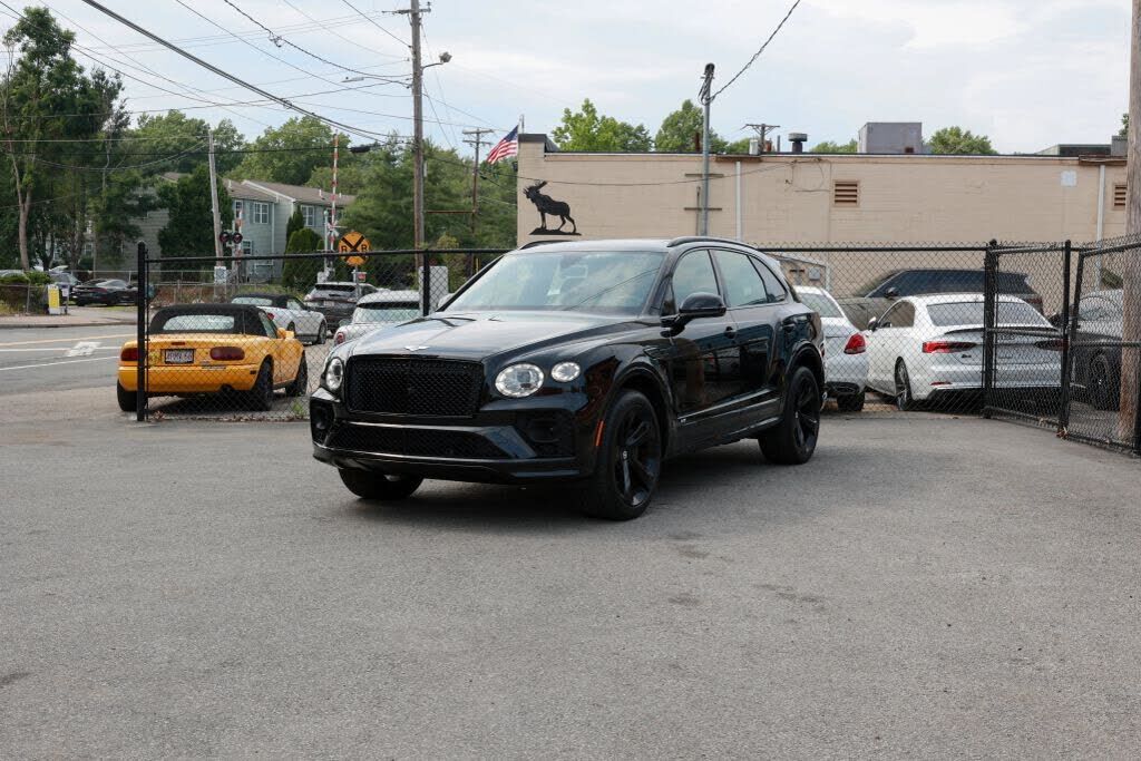 2021 BENTLEY Bentayga V8