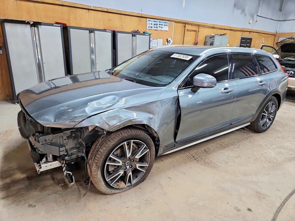 Volvo V90CC