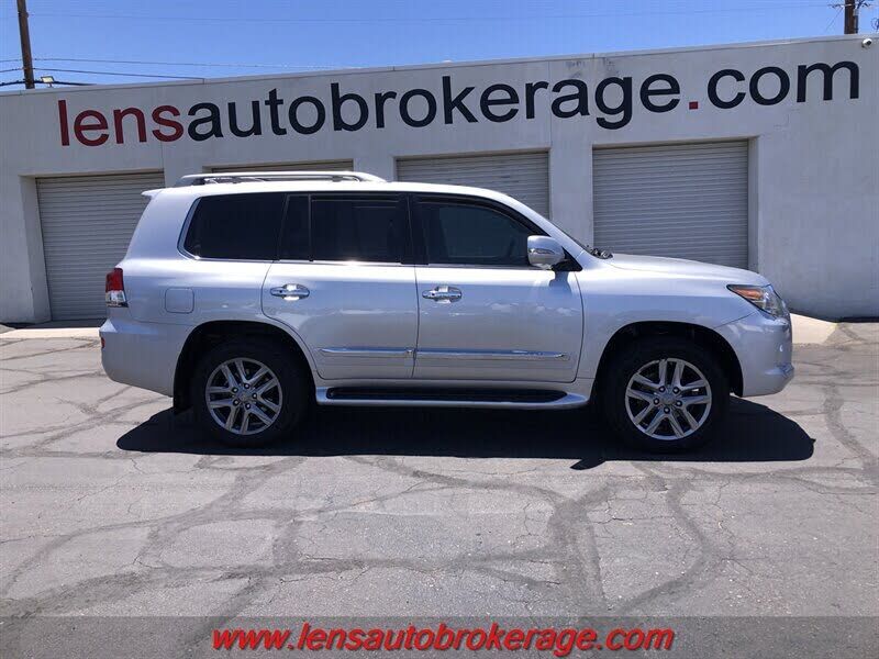 2015 LEXUS LX