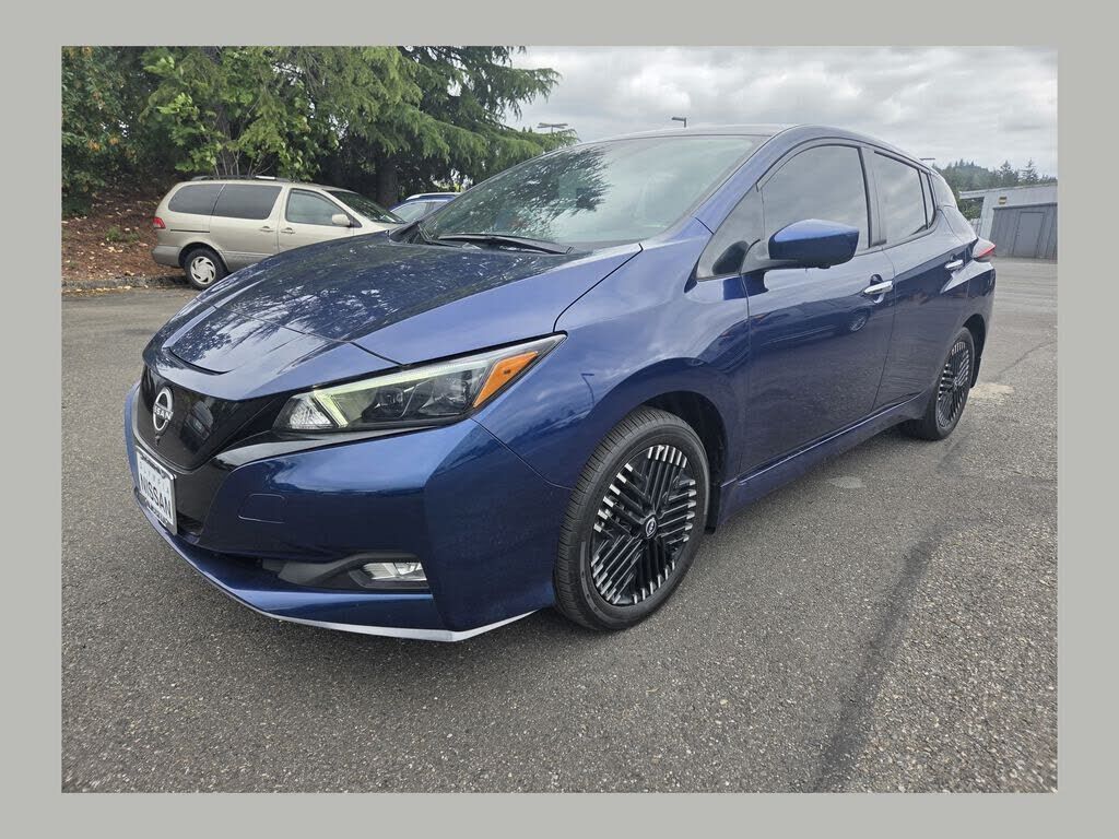 2024 NISSAN Leaf
