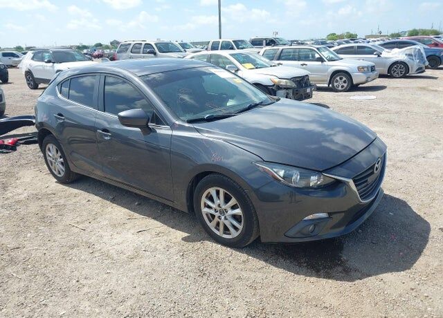 2015 MAZDA Mazda3