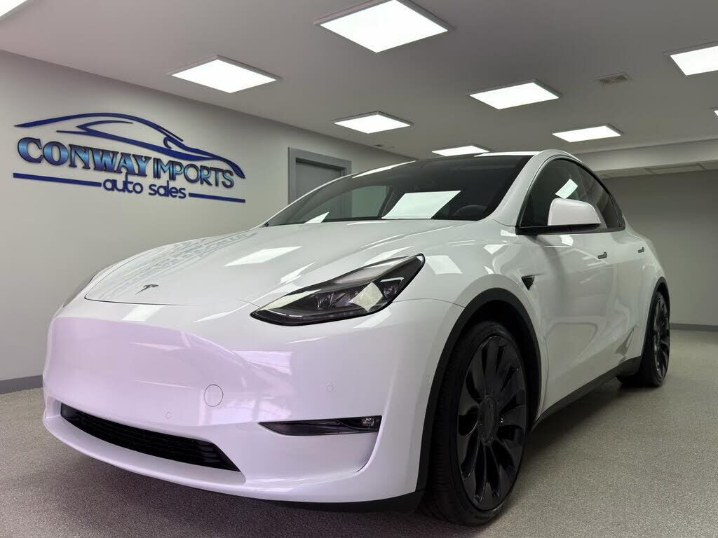 2022 TESLA Model Y