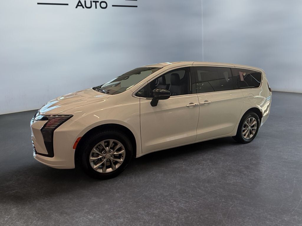 2027 CHRYSLER Pacifica