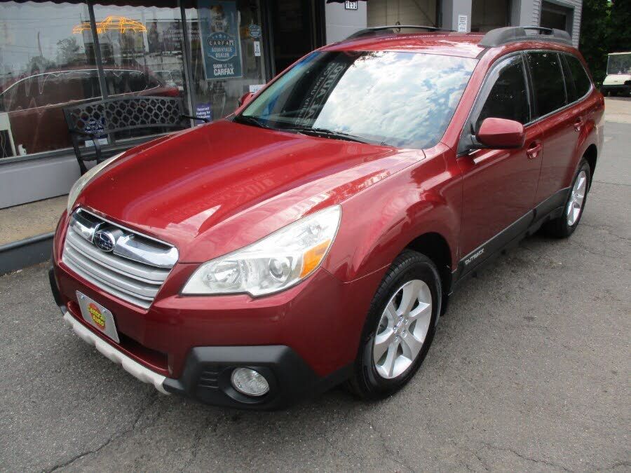 2013 SUBARU Outback