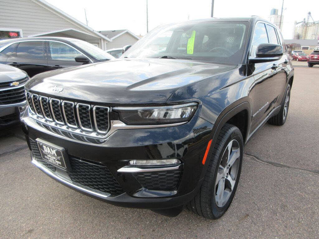 2023 JEEP Grand Cherokee