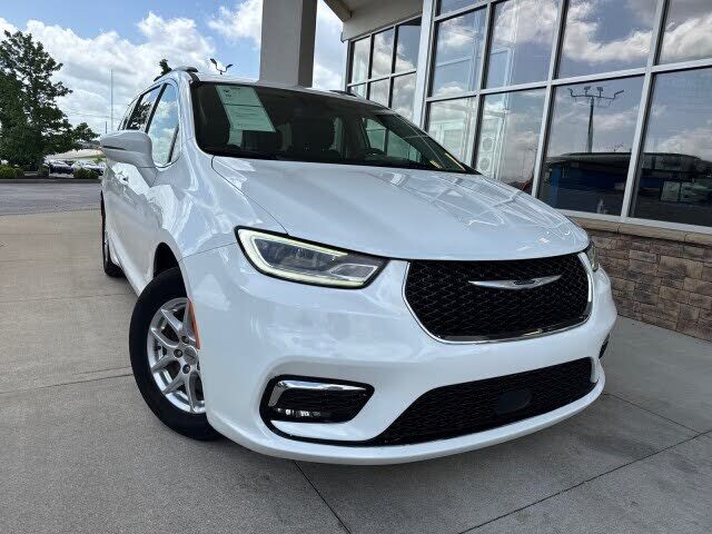 2022 CHRYSLER Pacifica