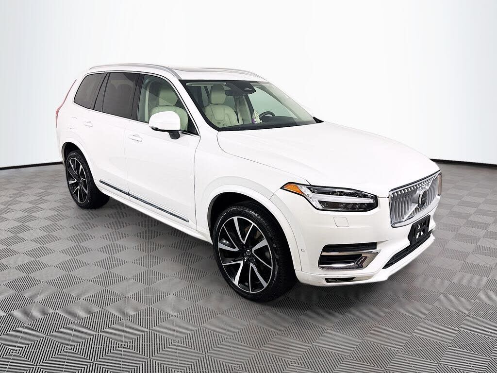 2024 VOLVO XC90