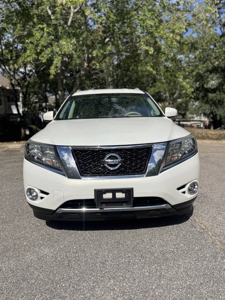 2014 NISSAN Pathfinder