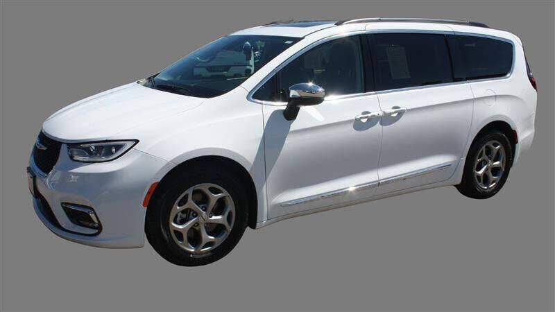 2023 CHRYSLER Pacifica