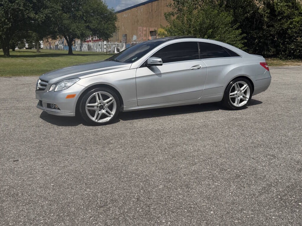 2011 MERCEDES-BENZ E-Class