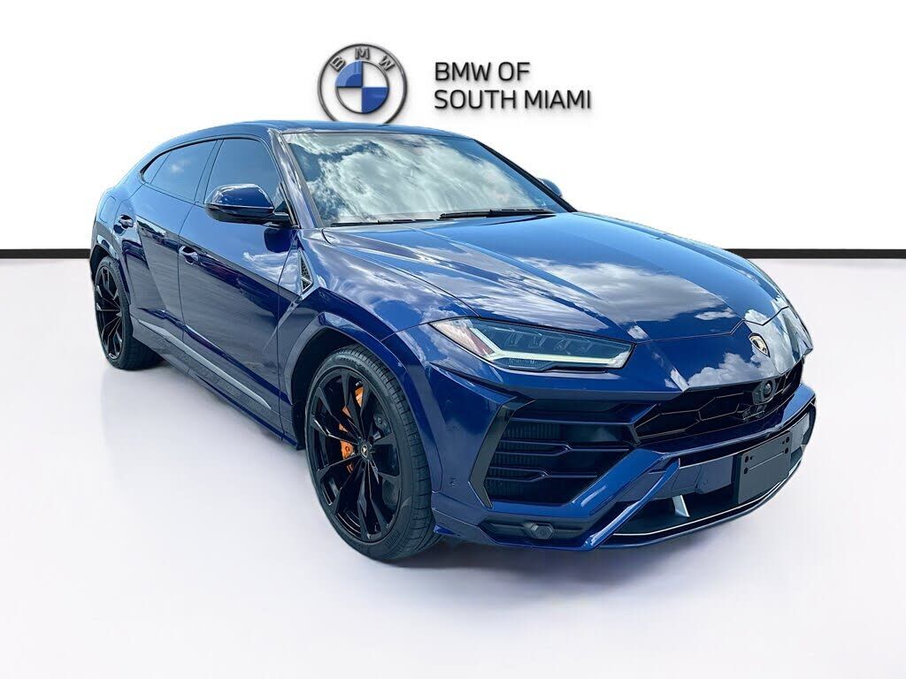 2020 LAMBORGHINI URUS
