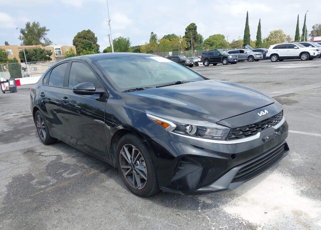 2023 KIA Forte