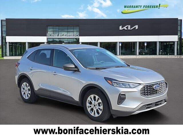 2023 FORD Escape