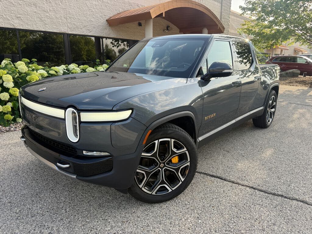 2022 RIVIAN R1T