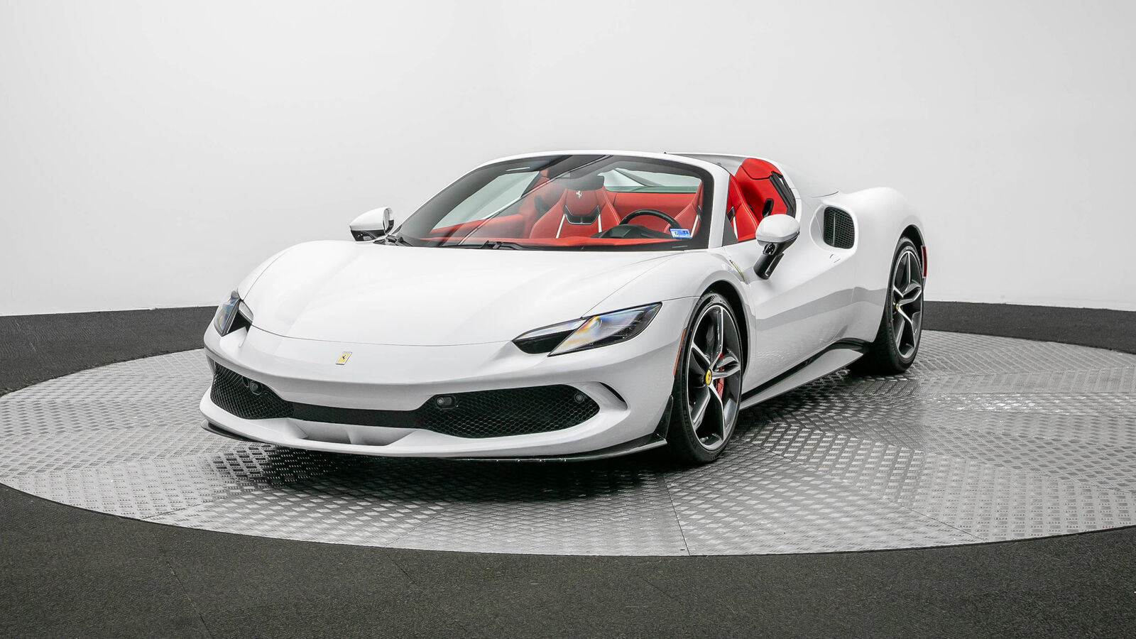 2023 FERRARI 296 GTS