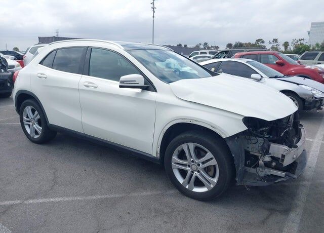 2017 MERCEDES-BENZ GLA-Class