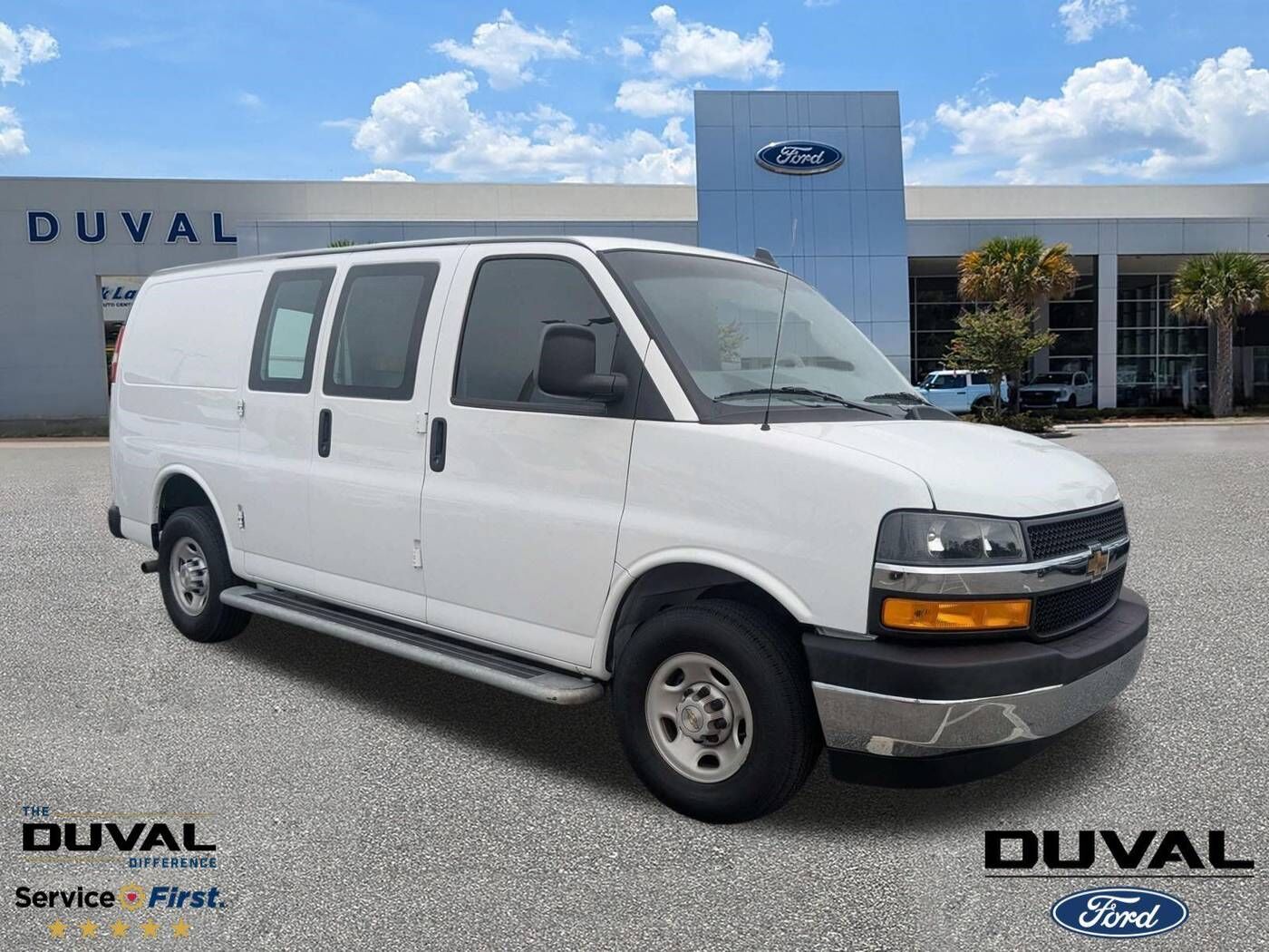 2024 CHEVROLET Express