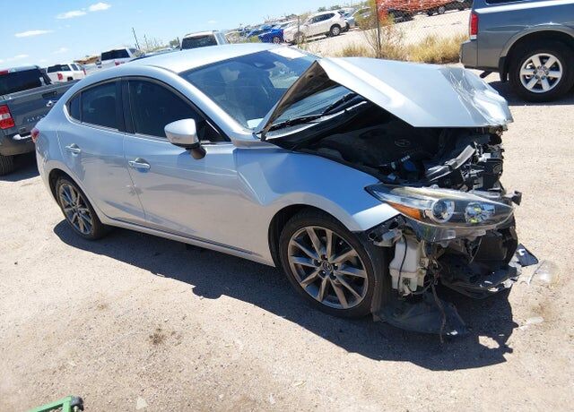 2018 MAZDA Mazda3