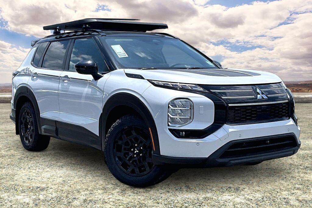 2026 MITSUBISHI Outlander