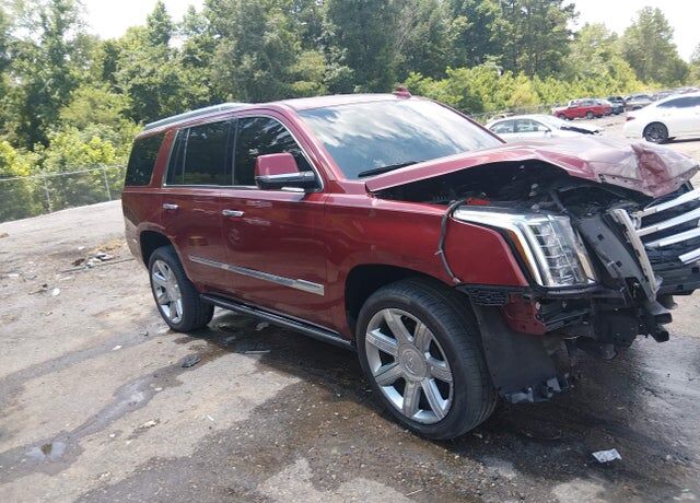 2017 CADILLAC Escalade